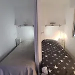 Residence Near The Beach 31 M With Balconypool